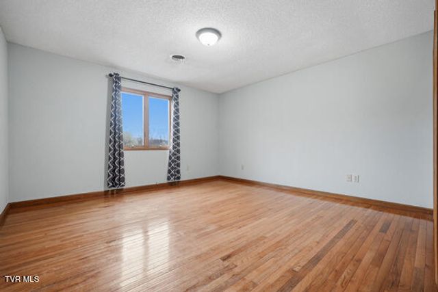 17304 Mary Lee Drive, Abingdon, VA 24210