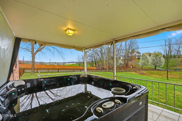 17304 Mary Lee Drive, Abingdon, VA 24210