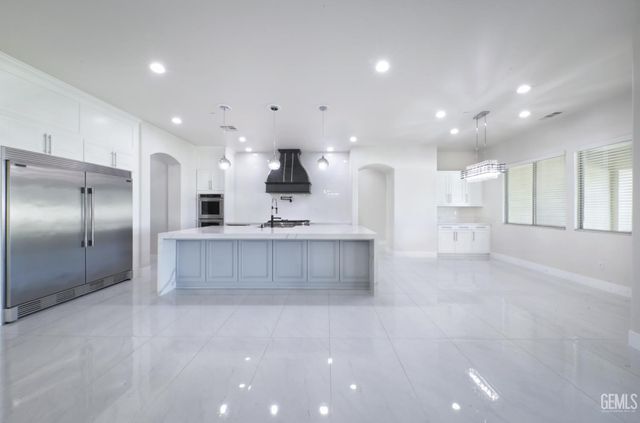 11520 Cloverfield Circle, Bakersfield, CA 93311