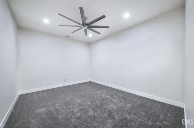 11520 Cloverfield Circle, Bakersfield, CA 93311