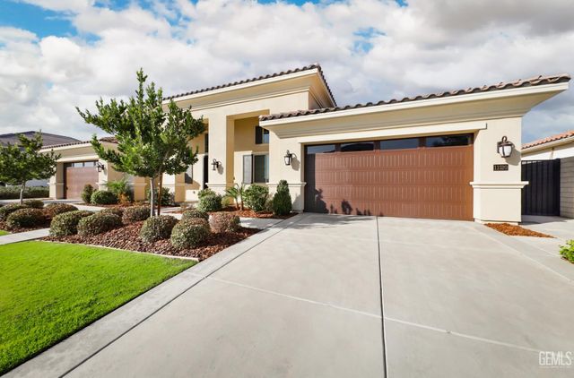 11520 Cloverfield Circle, Bakersfield, CA 93311