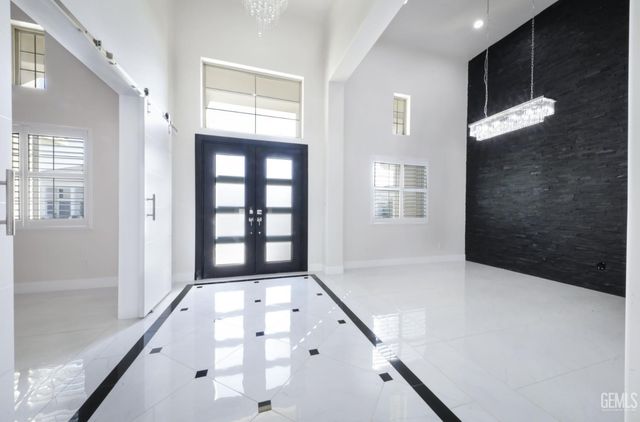 11520 Cloverfield Circle, Bakersfield, CA 93311