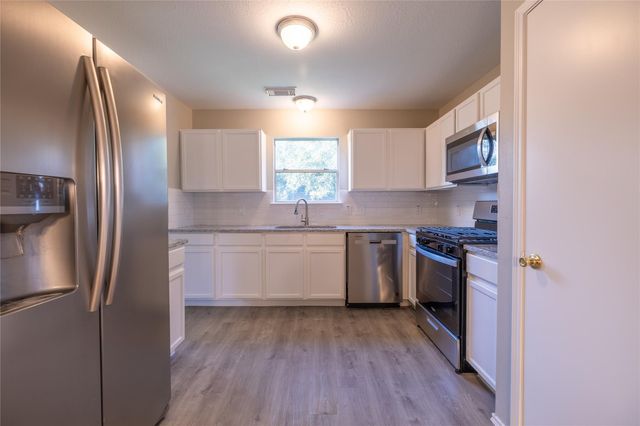 10223 Revelstoke Drive, Houston, TX 77086