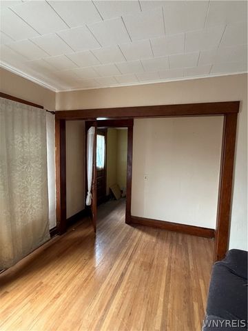 36 Edgewood Avenue, Buffalo, NY 14220