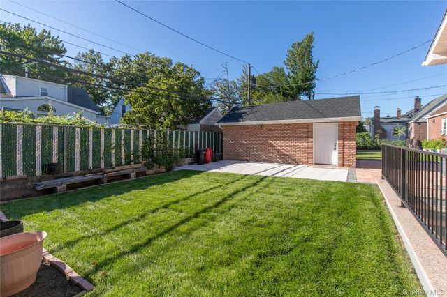 1519 New Hyde Park Drive, New Hyde Park, NY 11040