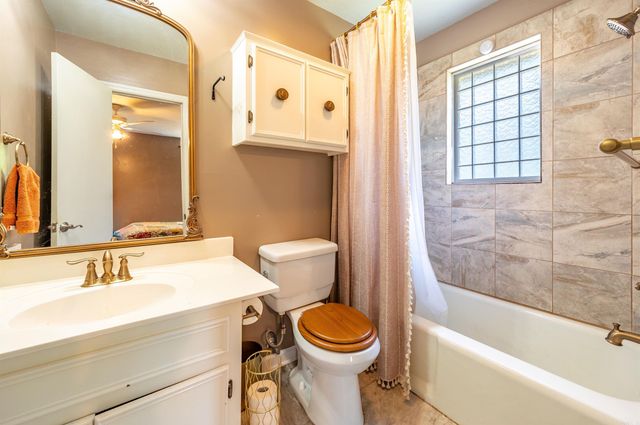 2215 Gunpowder Road, Little Rock, AR 72227