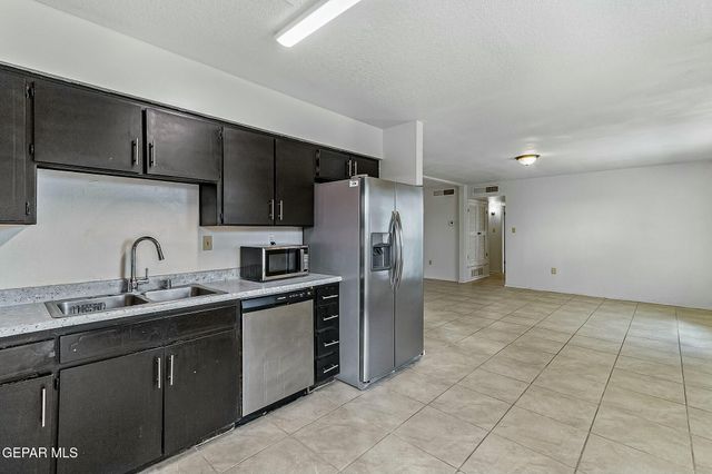 11404 BUNKY HENRY Lane, El Paso, TX 79936