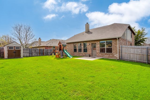 1320 Shelley Drive, Burleson, TX 76028