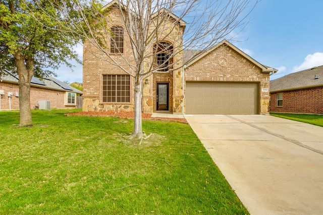 1320 Shelley Drive, Burleson, TX 76028