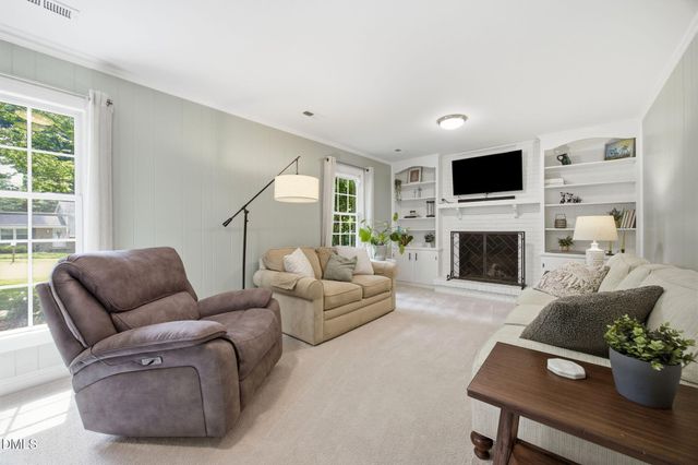 915 Union Street, Cary, NC 27511