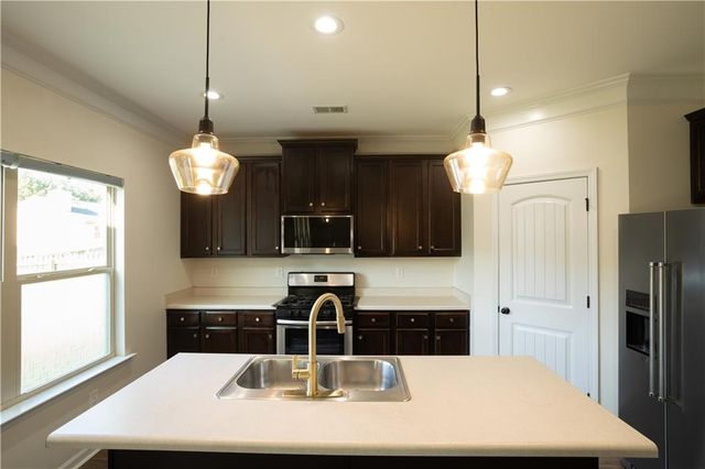 4153 Potomac Walk Court, Loganville, GA 30052