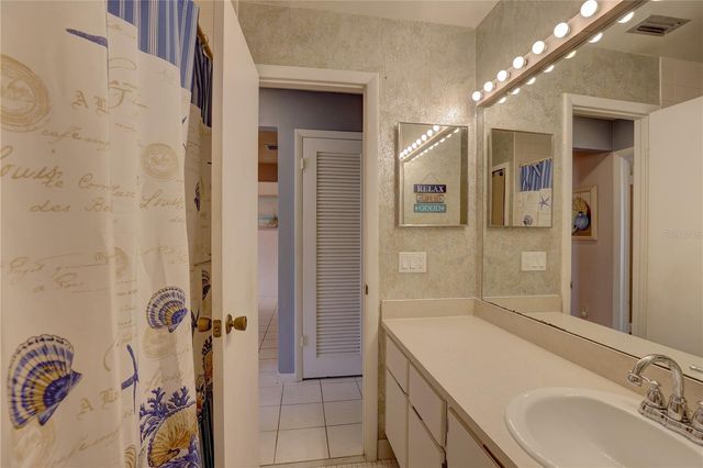 428 WINDRUSH BAY DRIVE 428, Tarpon Springs, FL 34689