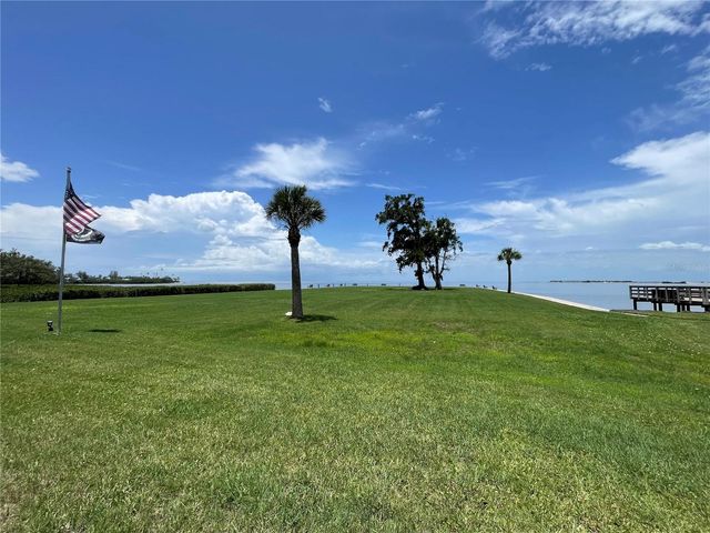428 WINDRUSH BAY DRIVE 428, Tarpon Springs, FL 34689