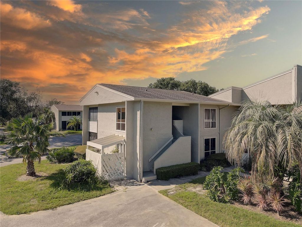 428 WINDRUSH BAY DRIVE 428, Tarpon Springs, FL 34689