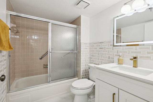 14575 Bonaire Boulevard 403, Delray Beach, FL 33446