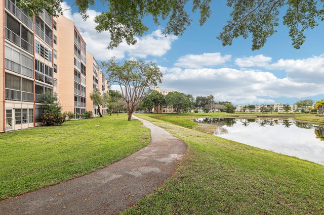 14575 Bonaire Boulevard 403, Delray Beach, FL 33446