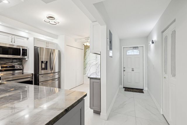 14575 Bonaire Boulevard 403, Delray Beach, FL 33446