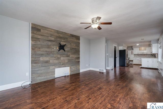 139 Homer Street, Mankato, MN 56001