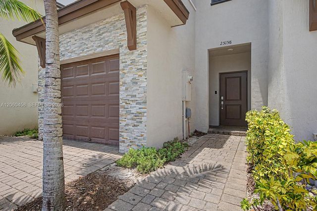 25158 SW 108th Avenue, Homestead, FL 33032