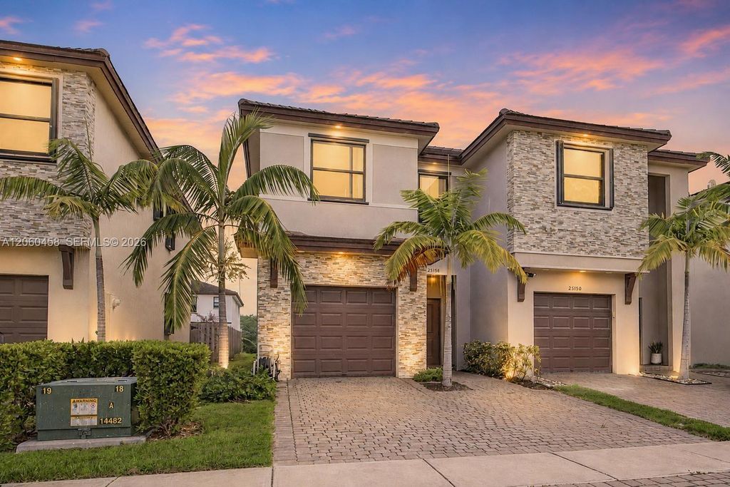 25158 SW 108th Avenue, Homestead, FL 33032