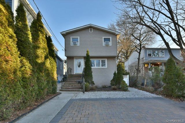 28 Charles Street, Port Washington, NY 11050