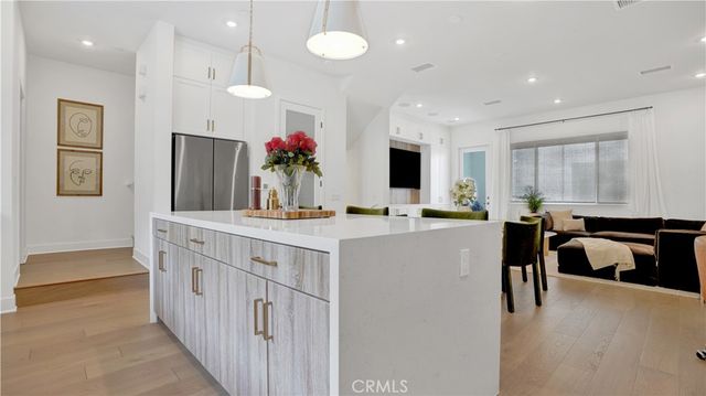 7240 Alchemy Circle, Huntington Beach, CA 92647