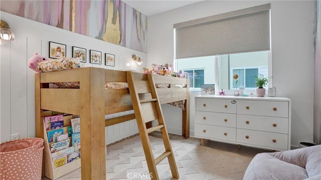 7240 Alchemy Circle, Huntington Beach, CA 92647