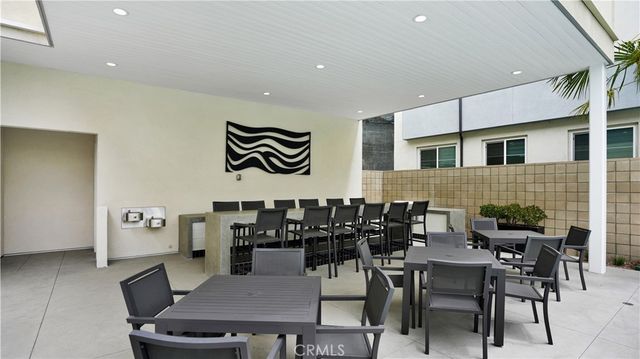 7240 Alchemy Circle, Huntington Beach, CA 92647
