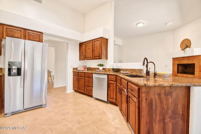 5980 E Verde Place, Tucson, AZ 85750