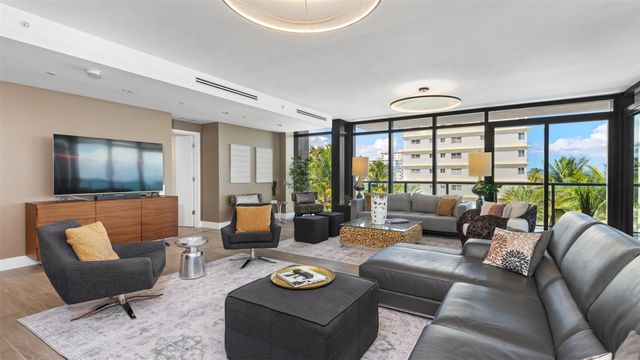 2205 S Surf Road 4B, Hollywood, FL 33019