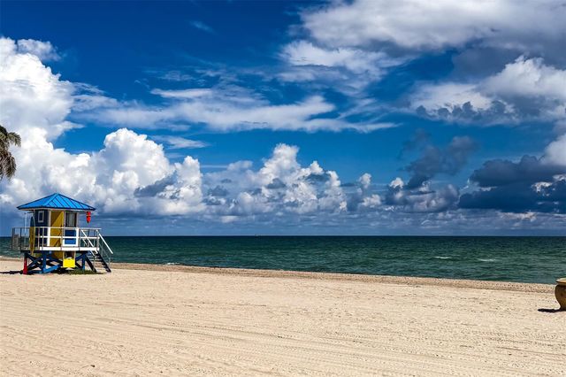 2205 S Surf Road 4B, Hollywood, FL 33019