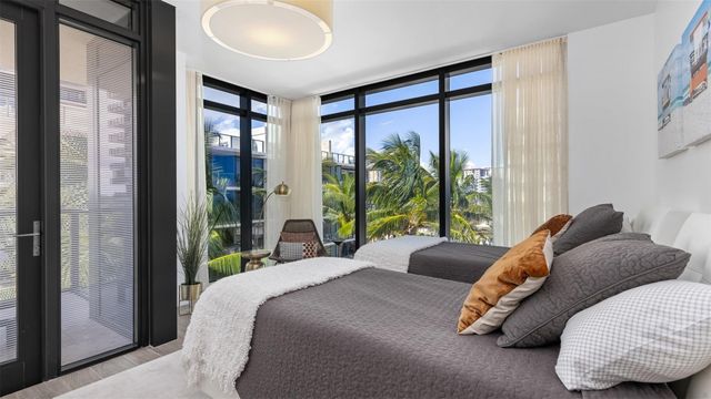 2205 S Surf Road 4B, Hollywood, FL 33019