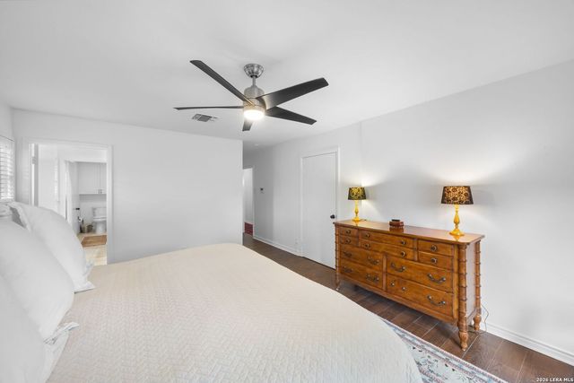 1307 MOUNT VIEJA DR, San Antonio, TX 78213