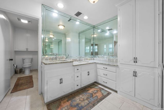 1307 MOUNT VIEJA DR, San Antonio, TX 78213