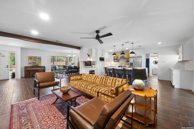 1307 MOUNT VIEJA DR, San Antonio, TX 78213