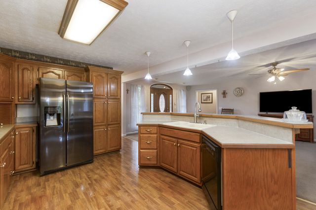 407 Goshen Rd, Lebanon, TN 37087