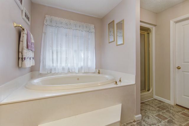 407 Goshen Rd, Lebanon, TN 37087