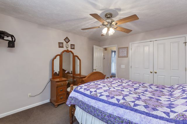 407 Goshen Rd, Lebanon, TN 37087