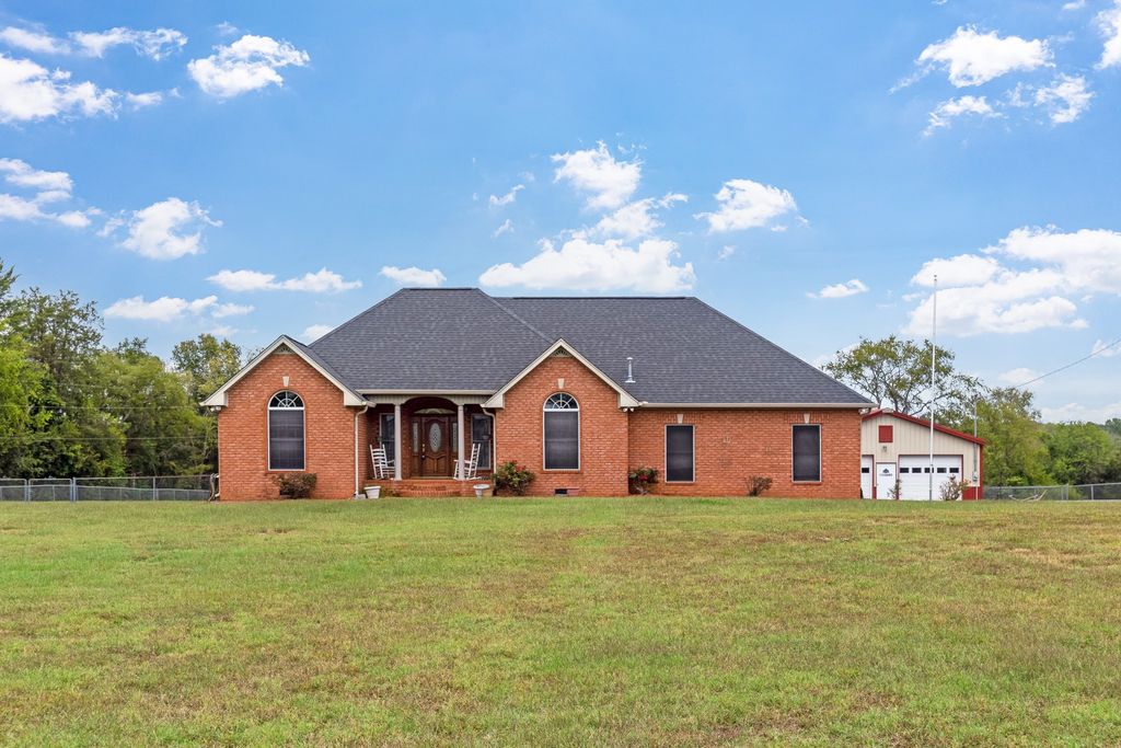 407 Goshen Rd, Lebanon, TN 37087