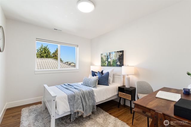 4010 35th Avenue SW, Seattle, WA 98126