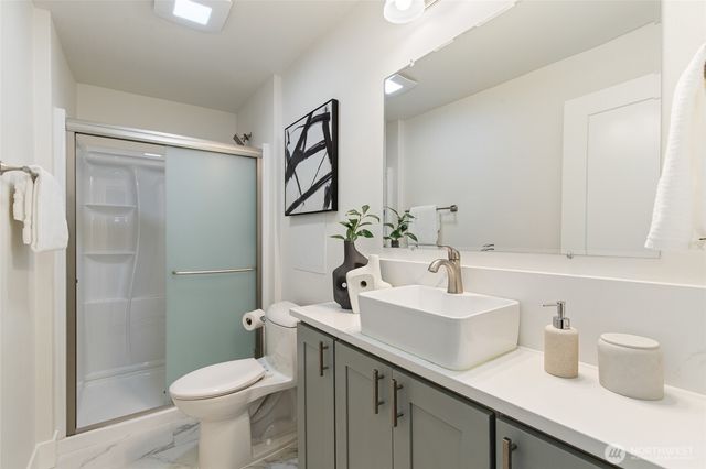 4010 35th Avenue SW, Seattle, WA 98126