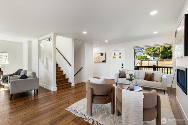 4010 35th Avenue SW, Seattle, WA 98126