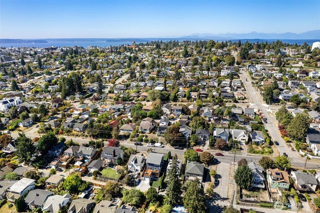 4010 35th Avenue SW, Seattle, WA 98126