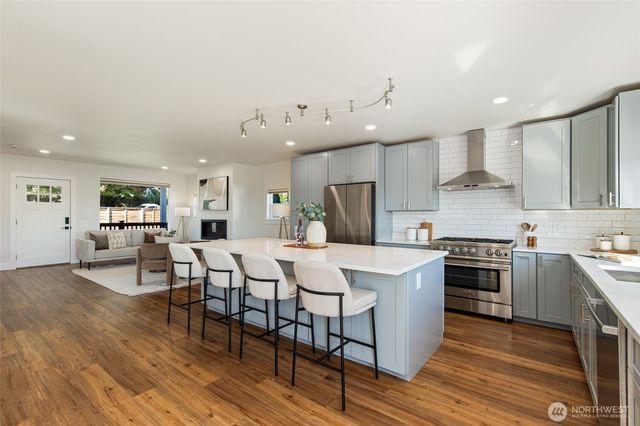 4010 35th Avenue SW, Seattle, WA 98126