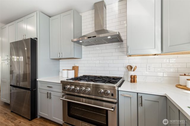 4010 35th Avenue SW, Seattle, WA 98126