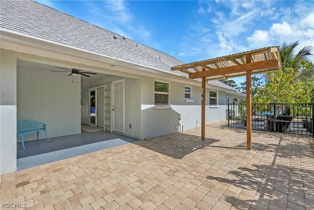 958 Indiana AVE, Fort Myers, FL 33919