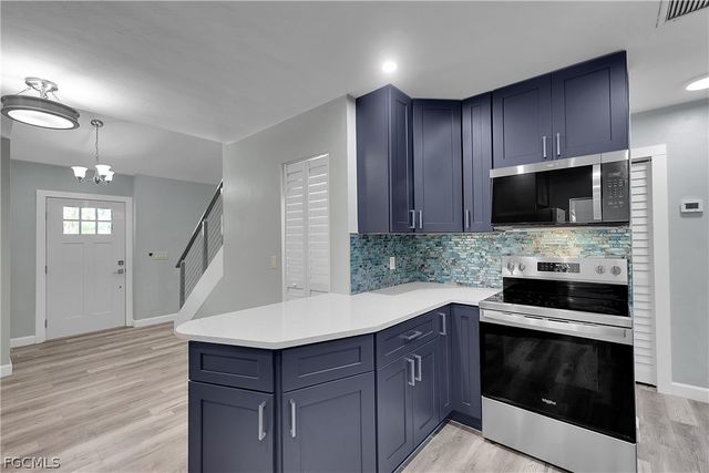 958 Indiana AVE, Fort Myers, FL 33919