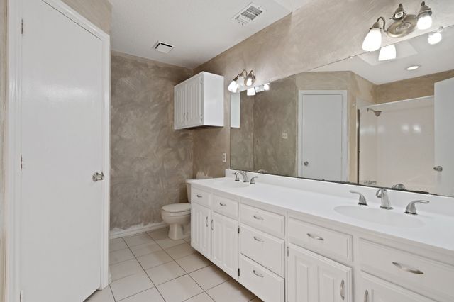 750 Rosehill Lane, Cedar Hill, TX 75104