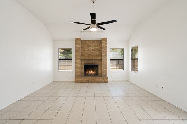 750 Rosehill Lane, Cedar Hill, TX 75104