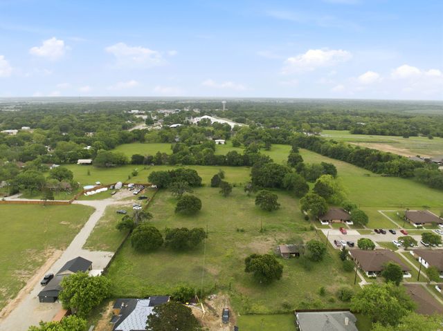 913 Howard Street, Seagoville, TX 75159